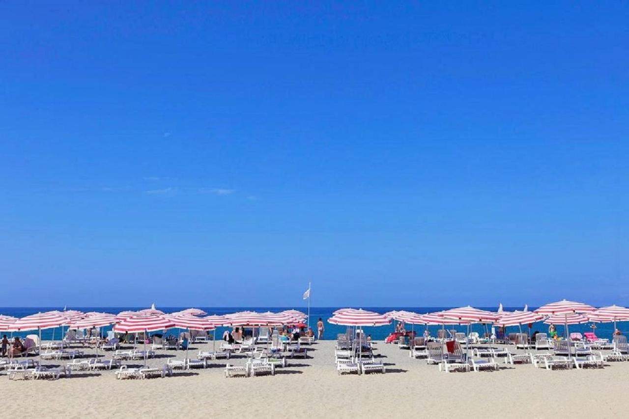 Pizzo Beach Club Lejlighed Eksteriør billede