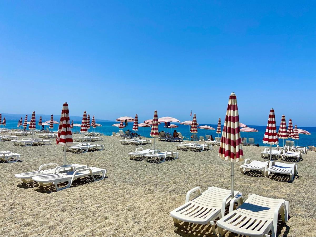 Pizzo Beach Club Lejlighed Eksteriør billede
