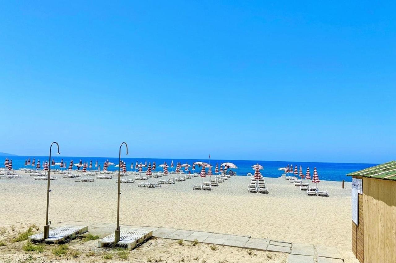 Pizzo Beach Club Lejlighed Eksteriør billede