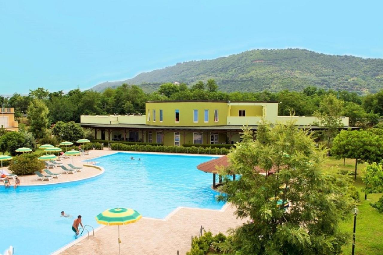Pizzo Beach Club Lejlighed Eksteriør billede
